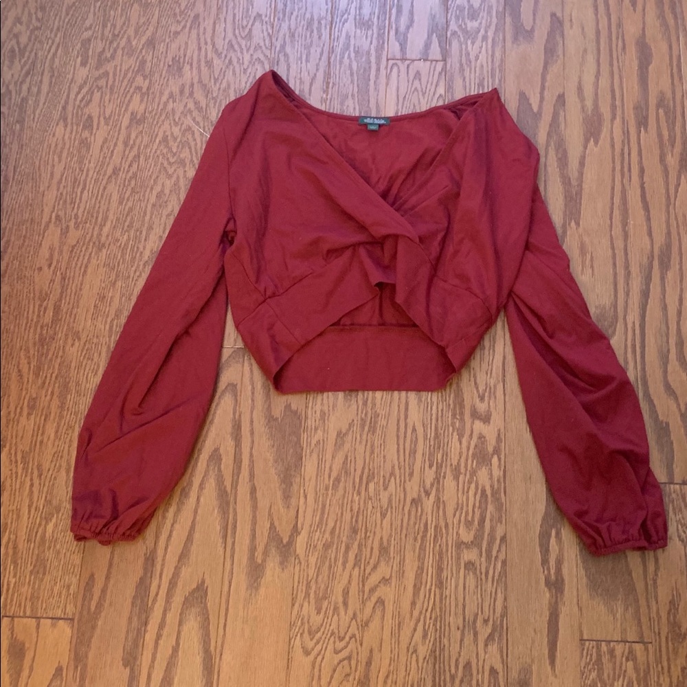 Wild Fable V-Neck Crop size || large